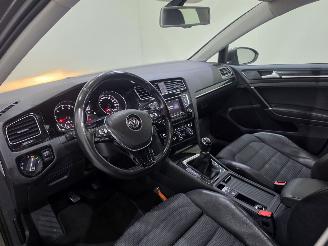 Volkswagen Golf  picture 17