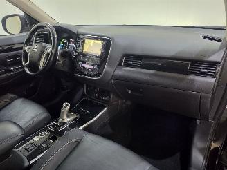 Mitsubishi Outlander 2.0 PHEV Instyle+ 4WD149Kw Bjr.2018 picture 44