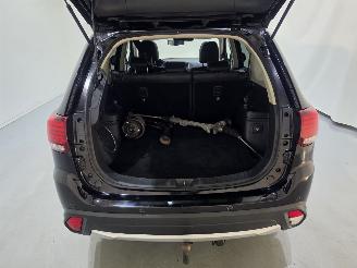Mitsubishi Outlander 2.0 PHEV Instyle+ 4WD149Kw Bjr.2018 picture 27