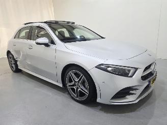 krockskadad bil auto Mercedes A-klasse 200 Launch Edition Premium Plus AMG Line bjr.2018 2018/6