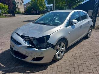 Opel Astra Astra J (PC6/PD6/PE6/PF6), Hatchback 5-drs, 2009 / 2015 2.0 CDTI 16V 165 Ecotec picture 4