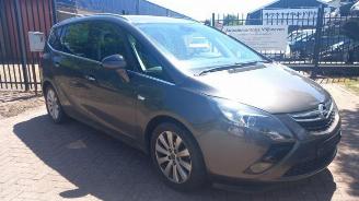 Coche siniestrado Opel Zafira Zafira Tourer (P12), MPV, 2011 / 2019 1.4 Turbo 16V Ecotec 2012/3