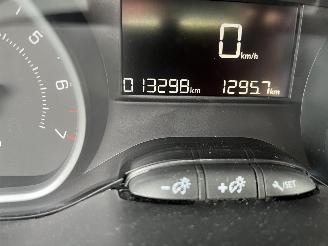 Peugeot 2008 1.2 PureTech BlueLine   ( 13298 Km !!! ) picture 7