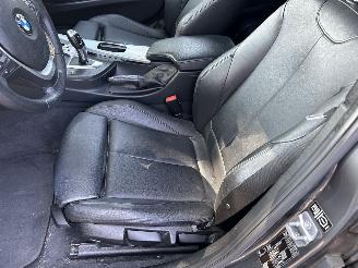 BMW 3-serie 320i  Touring High Executive  Automaat picture 9