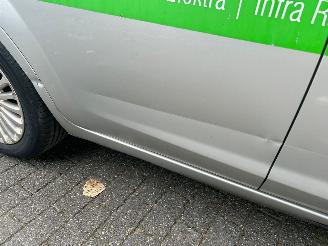 Ford Focus 1.6 TDCI   Limited Stationcar picture 3