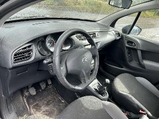 Citroën C3 1.0 VTI  Attraction picture 10