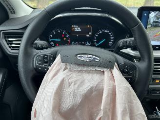 Ford Focus Stationcar 1.0 EcoBoost Hybrid Titanium  ( nieuw prijs 38000,00 ) picture 15