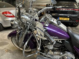 Harley-Davidson Road King FLHRC picture 14