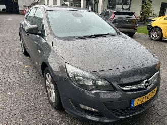 Opel Astra 1.4 Edition  5 Drs picture 3
