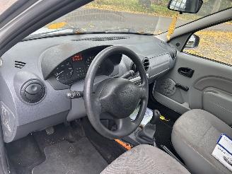 Dacia Logan MCV  1.6 MPI  Ambiance picture 11