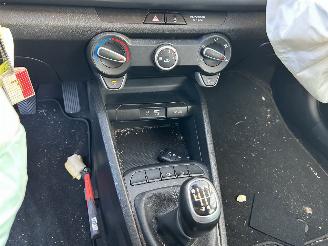 Kia Rio 1.0 T-GDI picture 10