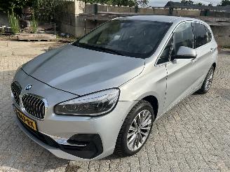 damaged passenger cars BMW 2-serie 218i Active Tourer Automaat-Leer 2018/6