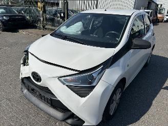 Damaged car Toyota Aygo 1.0 VVT-i  X-Fun 2019/4