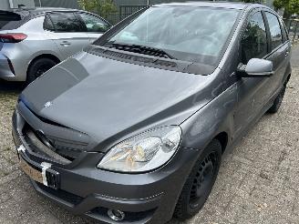 Schadeauto Mercedes B-klasse 180 2010/11