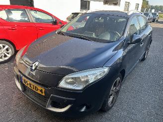 uszkodzony samochody osobowe Renault Mégane Stationcar  1.4  TCe  Dynamic 2010/2
