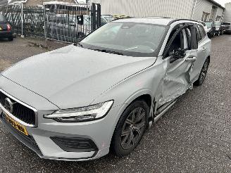 Auto incidentate Volvo V-60 2.0  B3  Automaat Essential Edition 2024/1