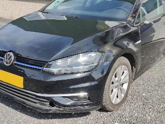 Volkswagen Golf 1.5 TSI Comfortline Navi Clima Cruise picture 4