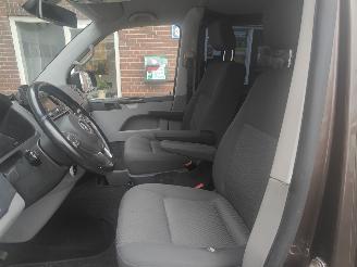 Volkswagen Transporter 2.0 TDI L2H1 DC Comfortline Aut. picture 22