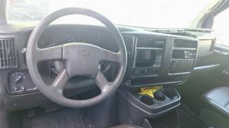 Chevrolet Express  picture 6