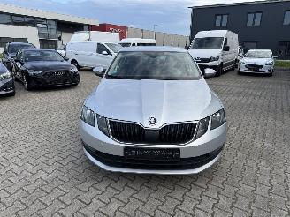Skoda Octavia 85 KW LIMOUSINE FACELIFT AMBITION KLIMA picture 2