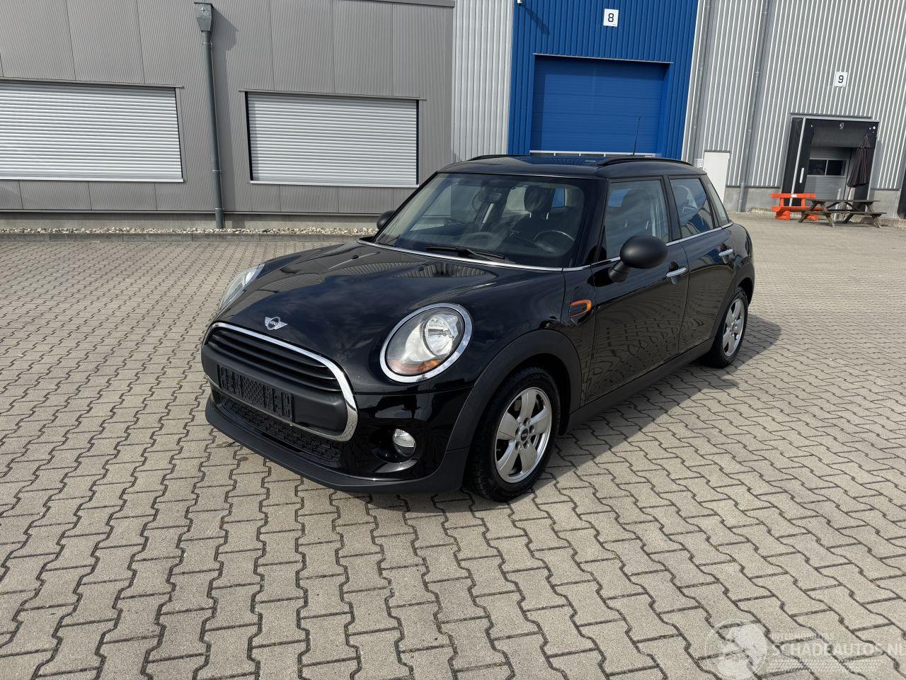 Mini One DIESEL 5 TURIG NAVI KLIMA