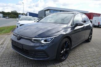 Unfallwagen Volkswagen Golf Volkswagen Golf VIII Life 2,0 Tdi Panorama IQlight Acc Pdc 2020/8