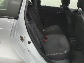 Renault Clio Mk4 0.9 TCe Expression picture 18