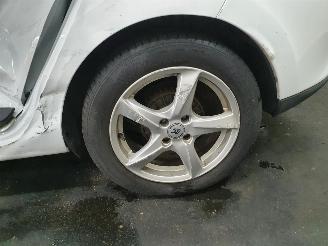 Renault Clio Mk4 0.9 TCe Expression picture 26