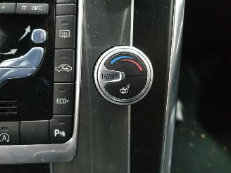 Volvo Xc-60 2.0 D4 FWD R-Design Momentum picture 16