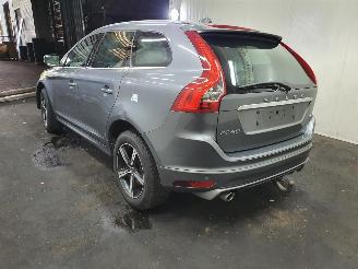 Volvo Xc-60 2.0 D4 FWD R-Design Momentum picture 4