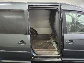 Volkswagen Caddy SA 2.0 TDI L1H1 HighLine BlueMotion picture 34