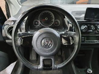 Volkswagen Up! 121 1.0 BlueMotion High Up! picture 9