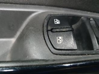 Opel Corsa P68 picture 38