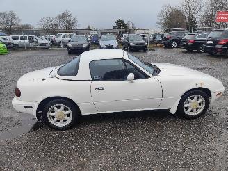 Mazda MX-5 Roadster picture 5