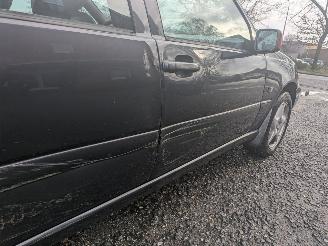 Volvo V-70 2.4 picture 6