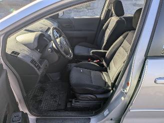 Mazda 5 1.8 picture 11