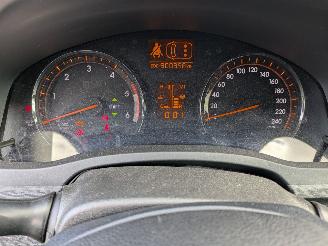 Toyota Avensis 2.2 picture 15