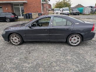 Volvo S-60 2.4T Automatik picture 8