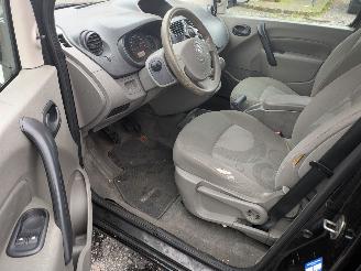 Renault Kangoo 1.5 DCI Zwart 913 picture 10