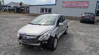 Auto da rottamare Opel Corsa  2013/8