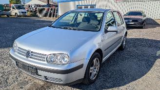 Autoverwertung Volkswagen Golf 1.4 2002/3