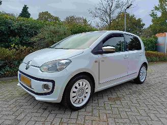 krockskadad bil auto Volkswagen Up! 1.0 high up! BlueMotion White navi & ac 2013/4