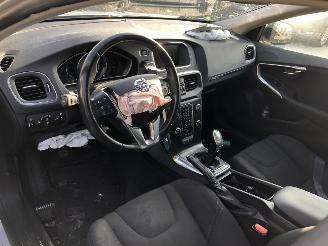 Volvo V-40 Cross Country 1.6 diesel 84kW E5 picture 6