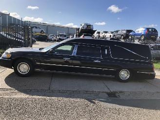 skadebil auto Lincoln Town Car 4.6i V8 164kW 2001/7