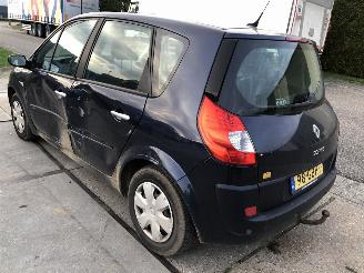 Renault Scenic 16i 16v picture 5