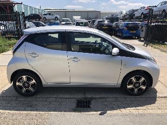 Unfallwagen Toyota Aygo 1.0vvt-i X-PLAY , Airco, Kamera 2016/5
