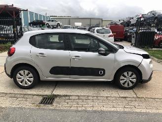 skadebil auto Citroën C3 12i 60kW NAVI 2017/10
