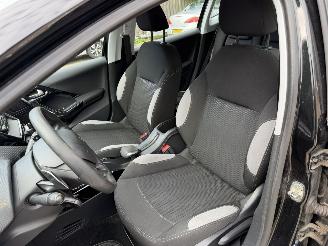 Peugeot 2008 automaat !! picture 10