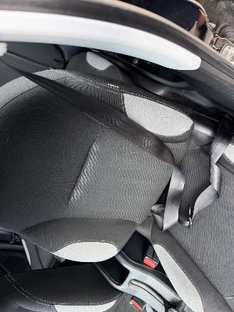 Peugeot 2008 automaat !! picture 11