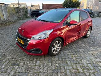 Peugeot 208 1.6 BLUE HDI ALLURE picture 2